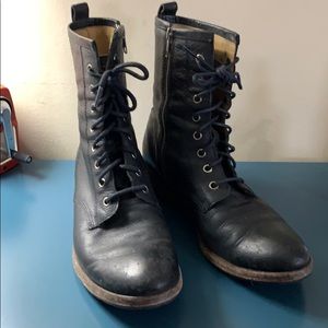 Frye size 9 Veronica combat black leather boots